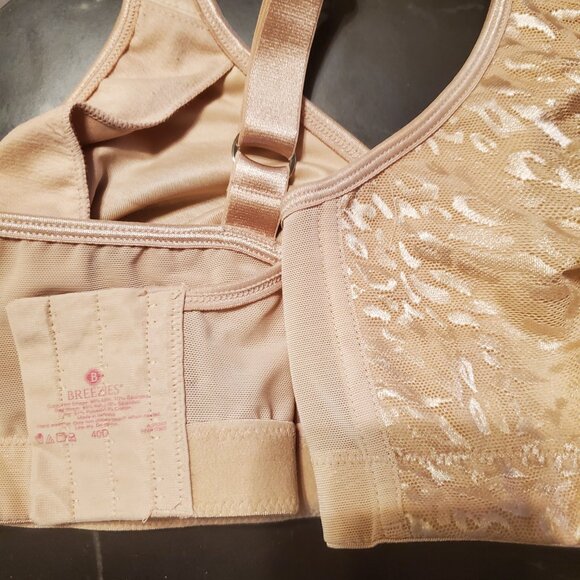 Breezies Bra - 40 D - Picture 5 of 5